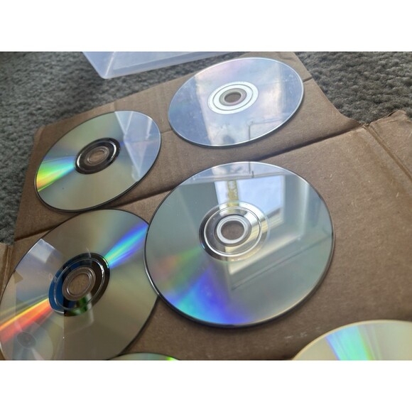 Nintendo Wii Video Game Lot Of 6 Sonic Colors, Spongebob + More DISCS ONLY - Picture 7 of 8